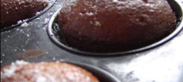 Маффины с черносливом и орешками