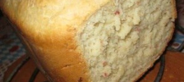 Хлеб с сыром и колбасой