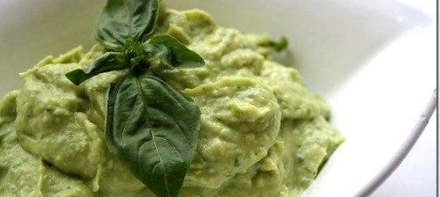 Вегетарианский соус из авокадо