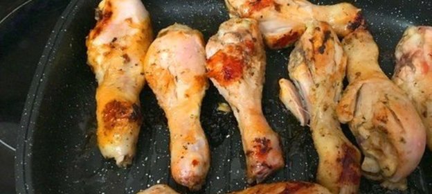 Бульон со спаржей и кнелями