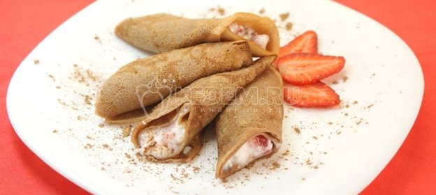 Куриный бульон с морковным хлебцем