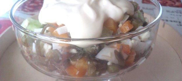 Необычный салат из морской капусты