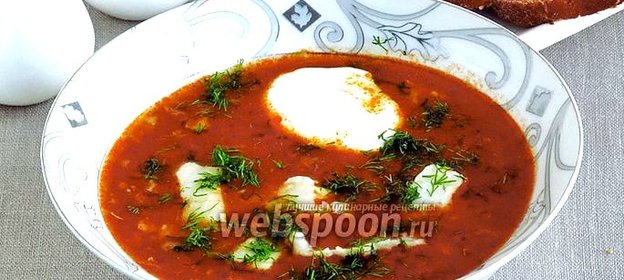 Щи из квашеной капусты с жареной рыбой