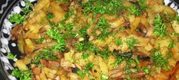 Помидоры, соленные с овощами по-болгарски