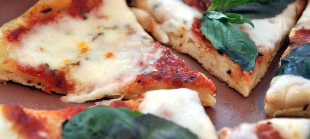 Пицца Маргарита (в мультиварке)