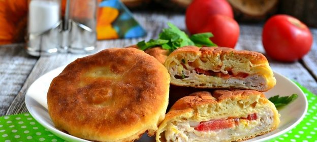 Лепешки с куриным фаршем и брынзой