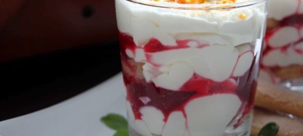 Тирамису с брусникой