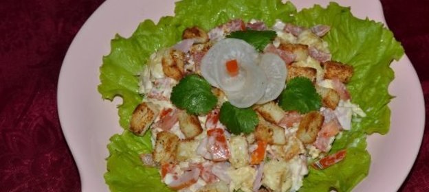 Яичница-болтунья с грибами и беконом