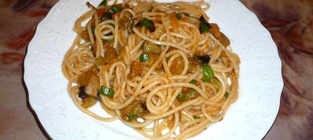 Спагетти с баклажанами