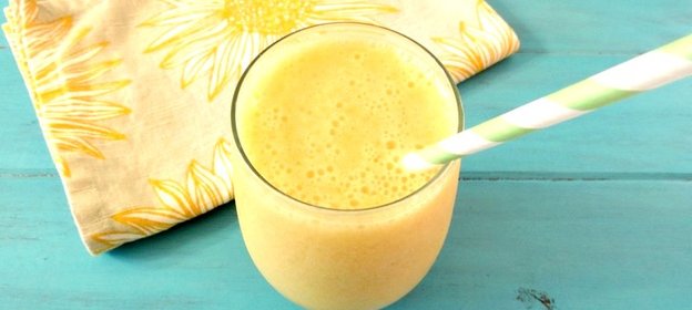 Ягодный смузи с апельсином