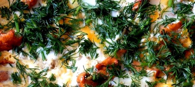 Яичница с лисичками