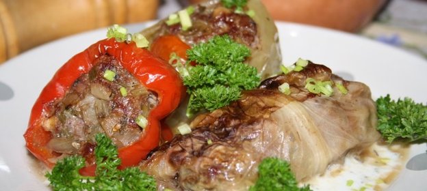 Необычные голубцы и перцы в греческом стиле