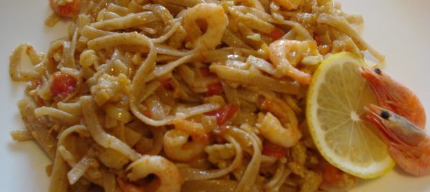 Лапша с отрубями по-тайски