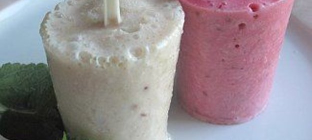 Сорбет или замороженное ягодное лакомство