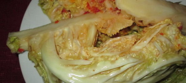 Соленая савойская капуста в остром соусе