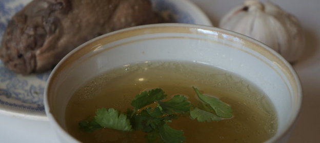 Крепкий бульон из утки