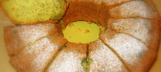 Кекс с маком и изюмом