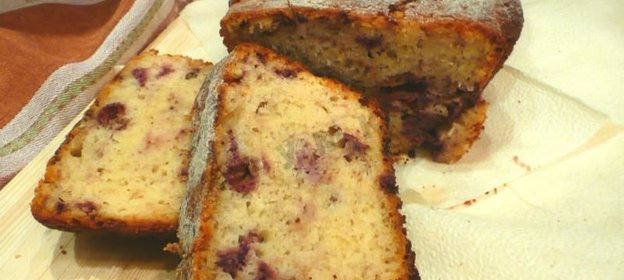 Творожный кекс с ягодами