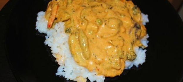 Салат из риса с филе морской рыбы