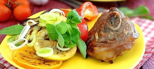 Овощи с индейкой гриль