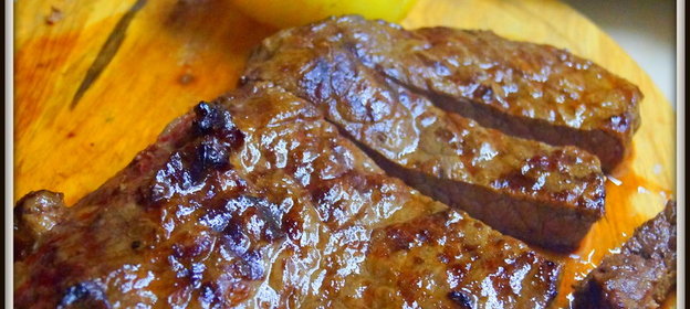 Стейк в соевом маринаде