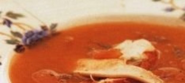 Суп из морепродуктов на томатном бульоне