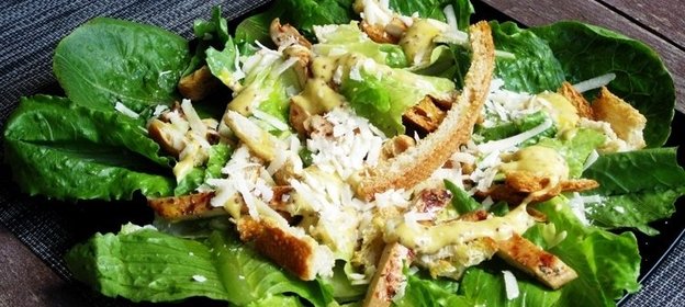 Салат «Цезарь» с курицей