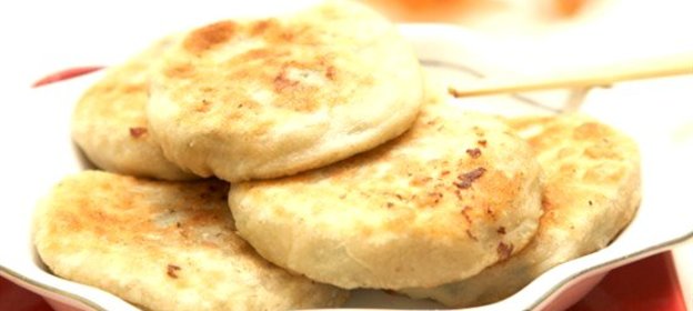 Кабачково-картофельные оладьи с мятой и сыром фета