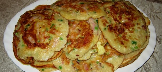 Блинчики-лепешки с грудинкой