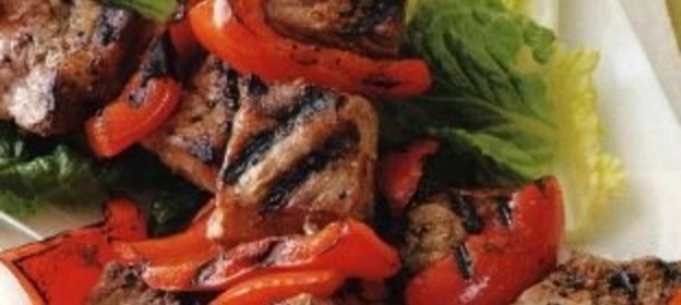 Грибы, засоленные в бочке