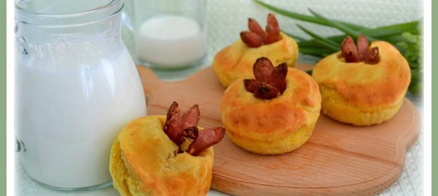 Маффины с сосисками из блинного теста