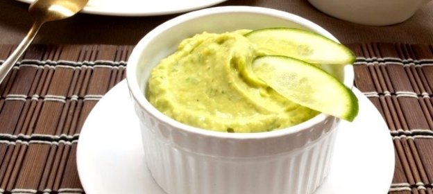 Соус из авокадо со сметаной