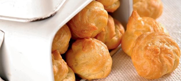 Овсяные оладьи с томатно-перечным соусом