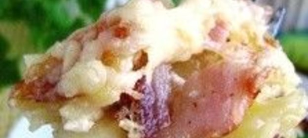 Сочная запеканка из картофеля с грудинкой