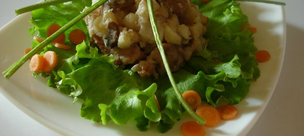 Овощи тушенные с маринованным куриным мясом