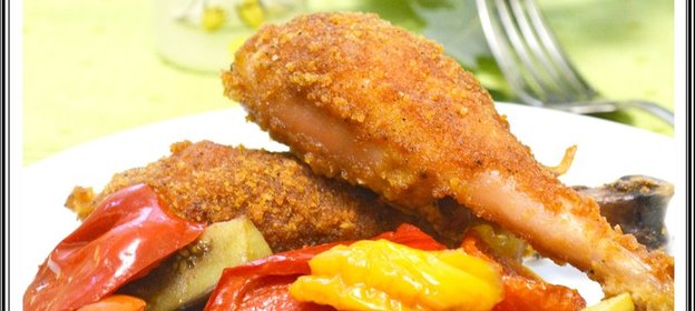 Курица в хлебных крошках со специями, с запеченными овощами