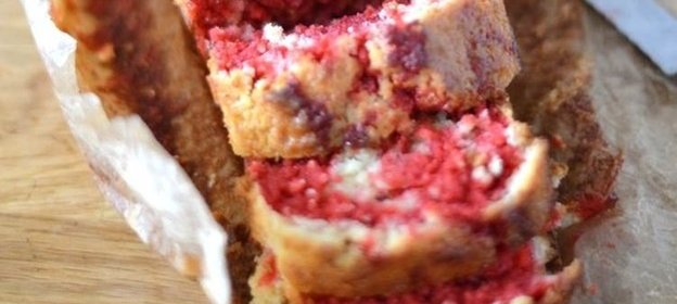 Лимонно-малиновый кекс