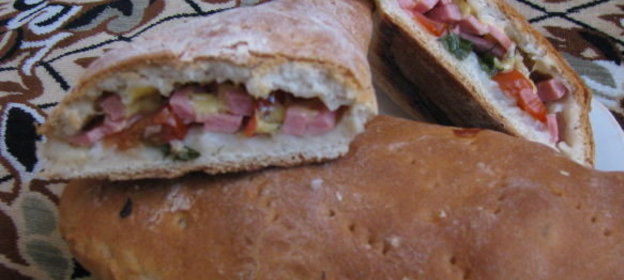 Овощи в стеклянной вазе