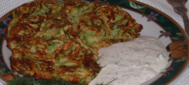 Оладьи из кабачков и маленький бонус к ним