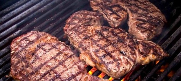 Стейк на гриле