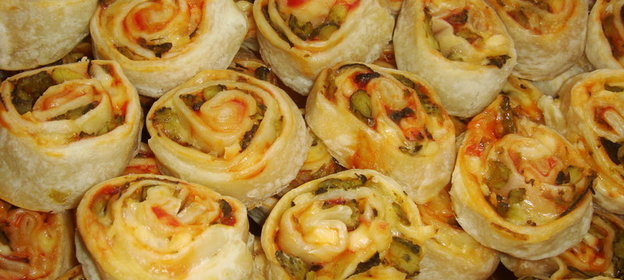 Сырные завитки минипицца