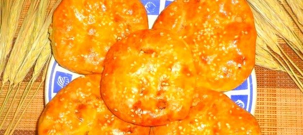 Творожные лепешки с начинкой