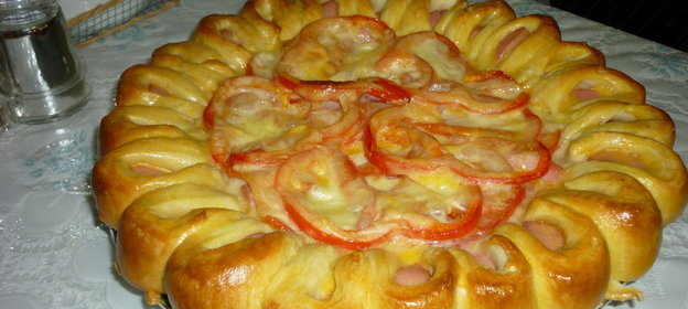 Красивый пирог-пицца