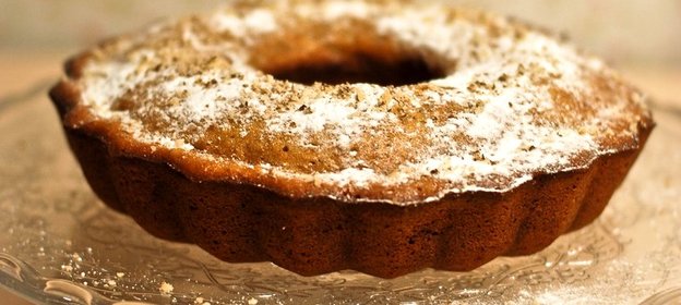 Морковный кекс с грецкими орехами и корицей