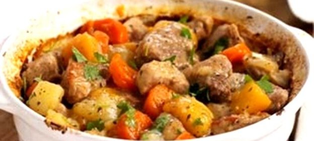 Соус из свинины с картофелем