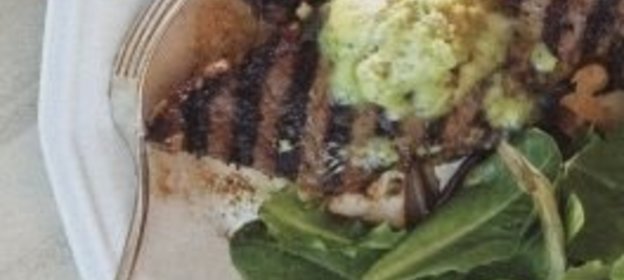 Стейки с террагоновым соусом