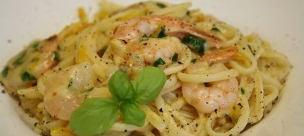 Спагетти с креветками