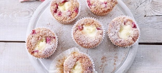 Маффины с клюквой и сыром Филадельфия