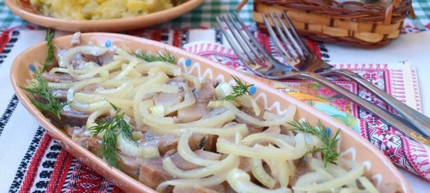 Сельдь в лимонном маринаде