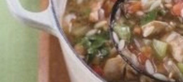 Морковь, тушенная с рисом и черносливом